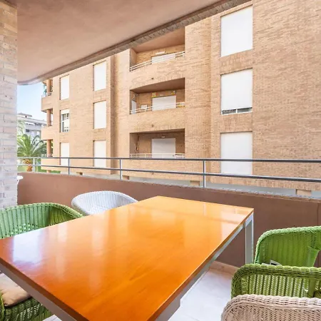 & Pool - Modern Flat Near The Port With Parking Apartment