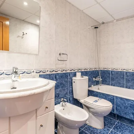& Pool - Modern Flat Near The Port With Parking Daire *