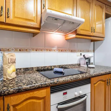 & Pool - Modern Flat Near The Port With Parking Daire *