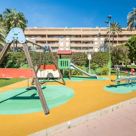 & Pool - Modern Flat Near The Port With Parking Daire