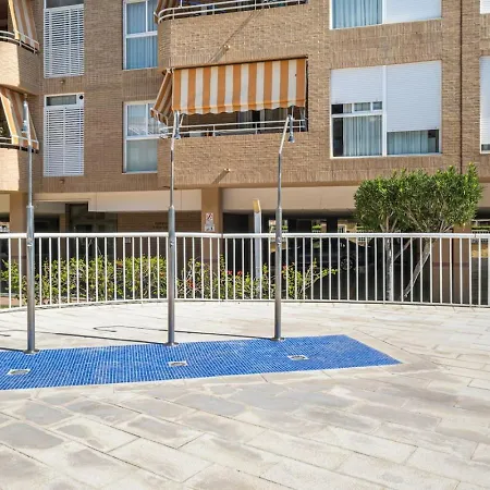 Daire & Pool - Modern Flat Near The Port With Parking *