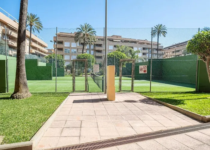 & Pool - Modern Flat Near The Port With Parking *